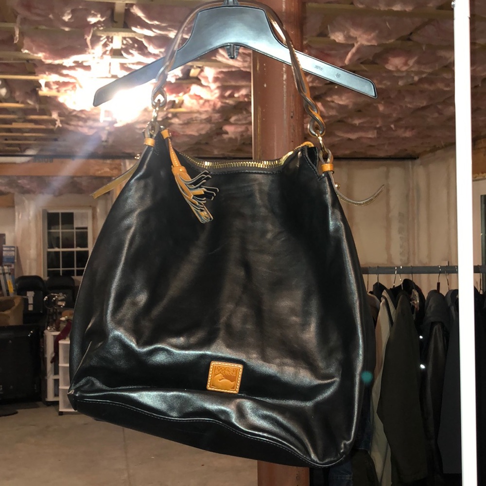 Dooney and Bourke pocketbook